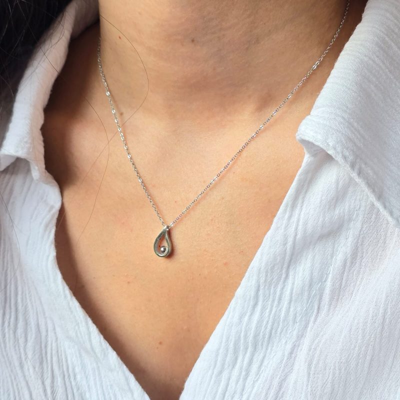 STNE00002_Silent_Drop_Silver_AmeTerre