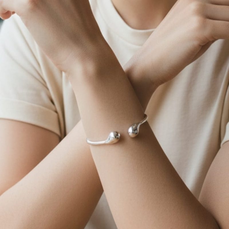 STBR00013-Elara-Silver-AmeTerre